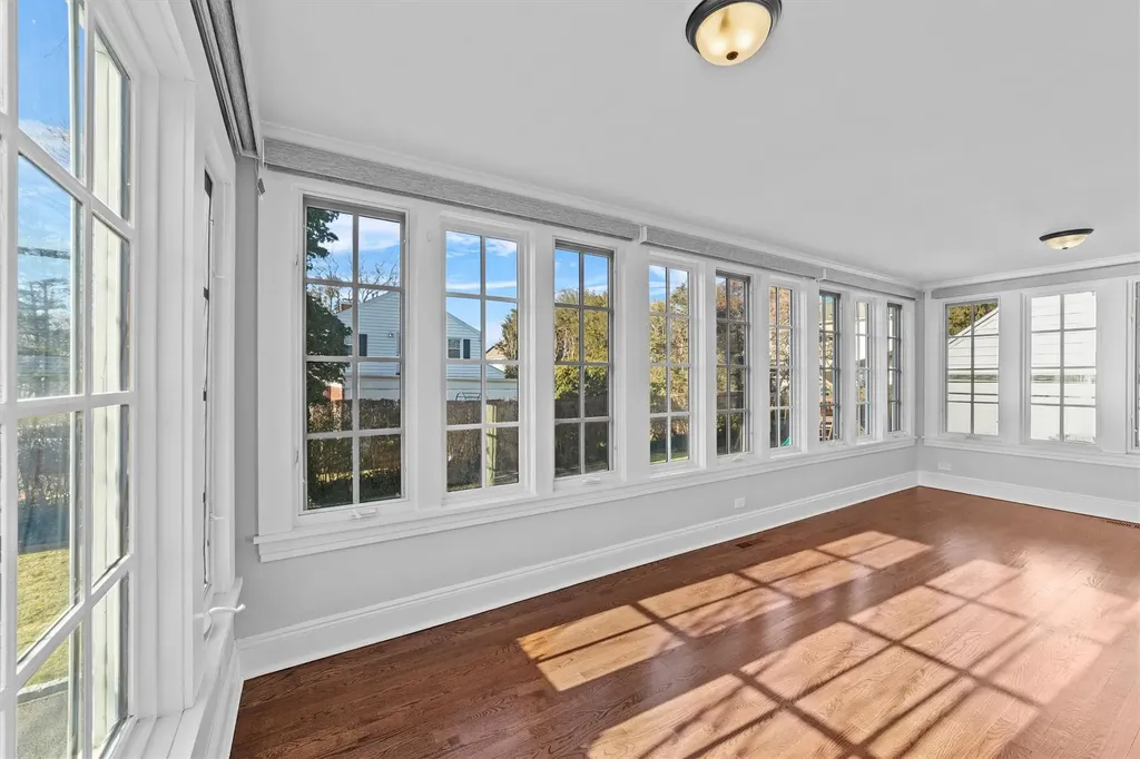 23 Colonial Road Bronxville NY 10708