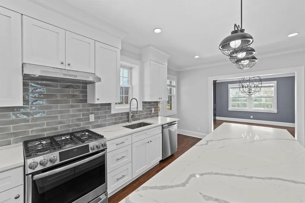 23 Colonial Road Bronxville NY 10708