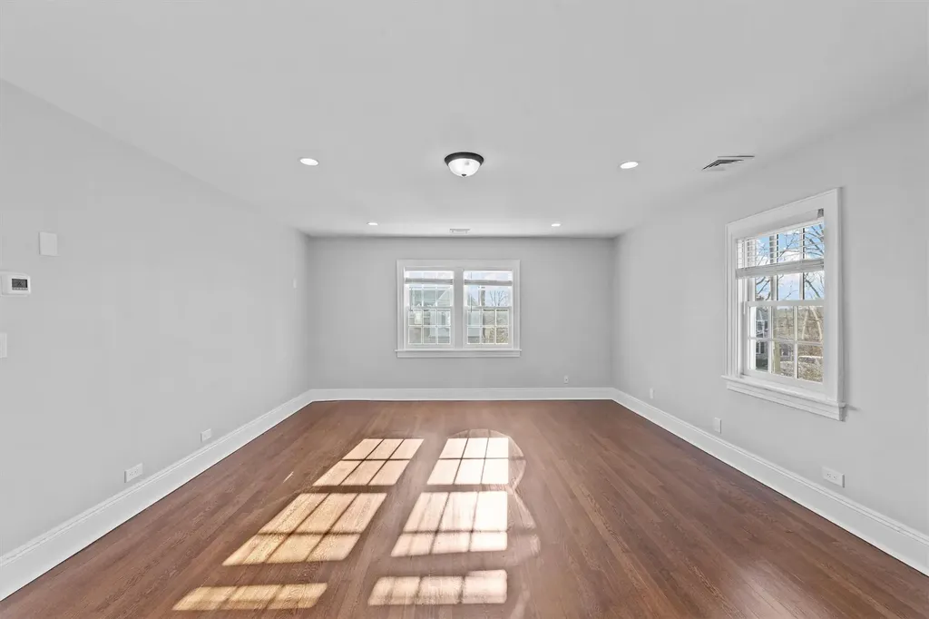 23 Colonial Road Bronxville NY 10708