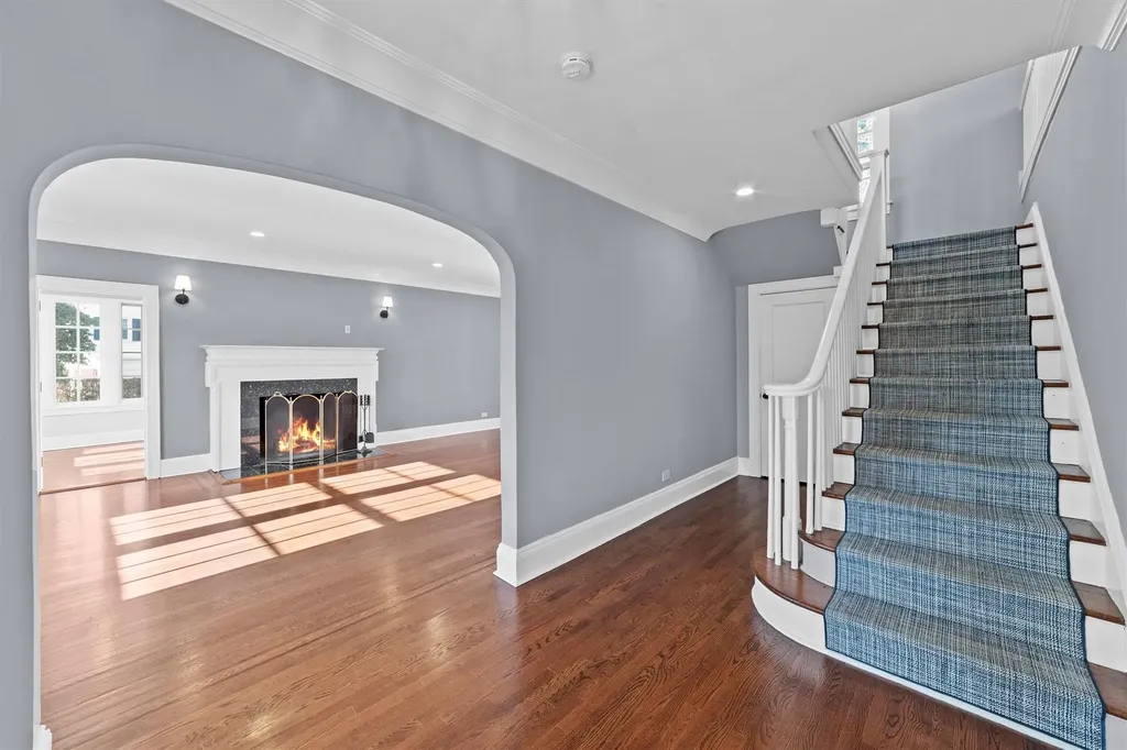 23 Colonial Road Bronxville NY 10708