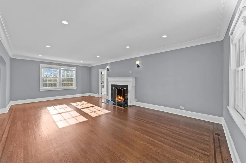 23 Colonial Road Bronxville NY 10708