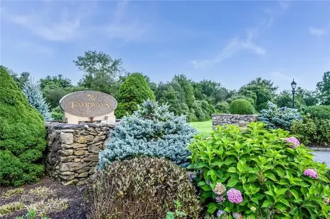 139 Fairways Court Carmel NY 10512