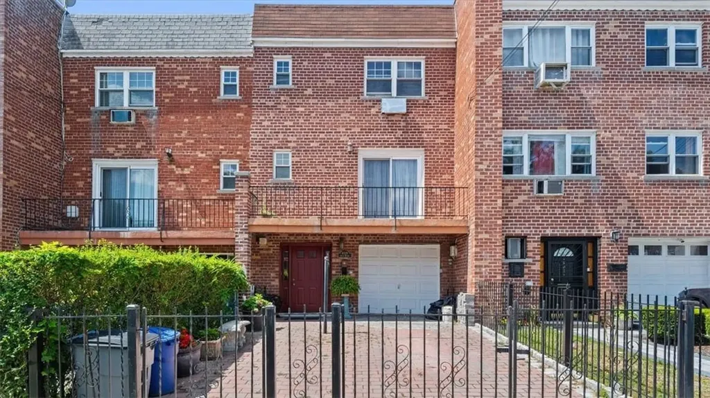 4029 Seton Avenue Bronx NY 10466