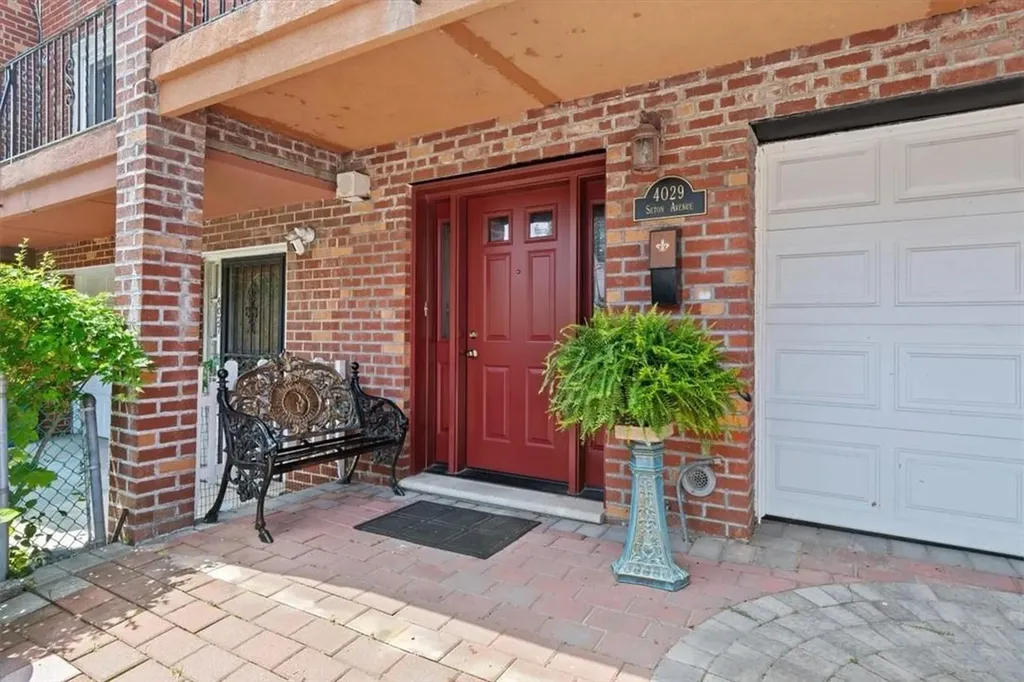 4029 Seton Avenue Bronx NY 10466