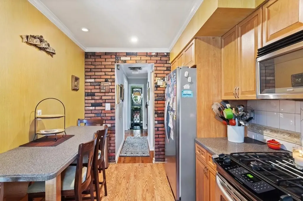 4029 Seton Avenue Bronx NY 10466