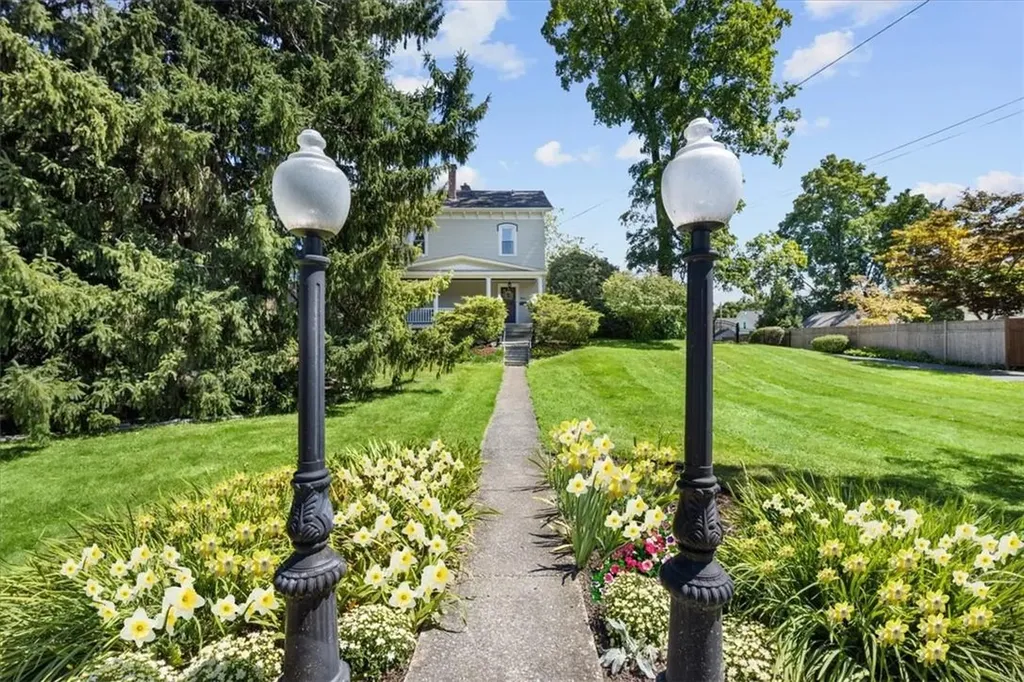 10 N Randolph Avenue Poughkeepsie NY 12603