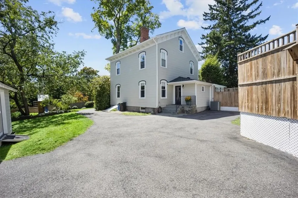 10 N Randolph Avenue Poughkeepsie NY 12603
