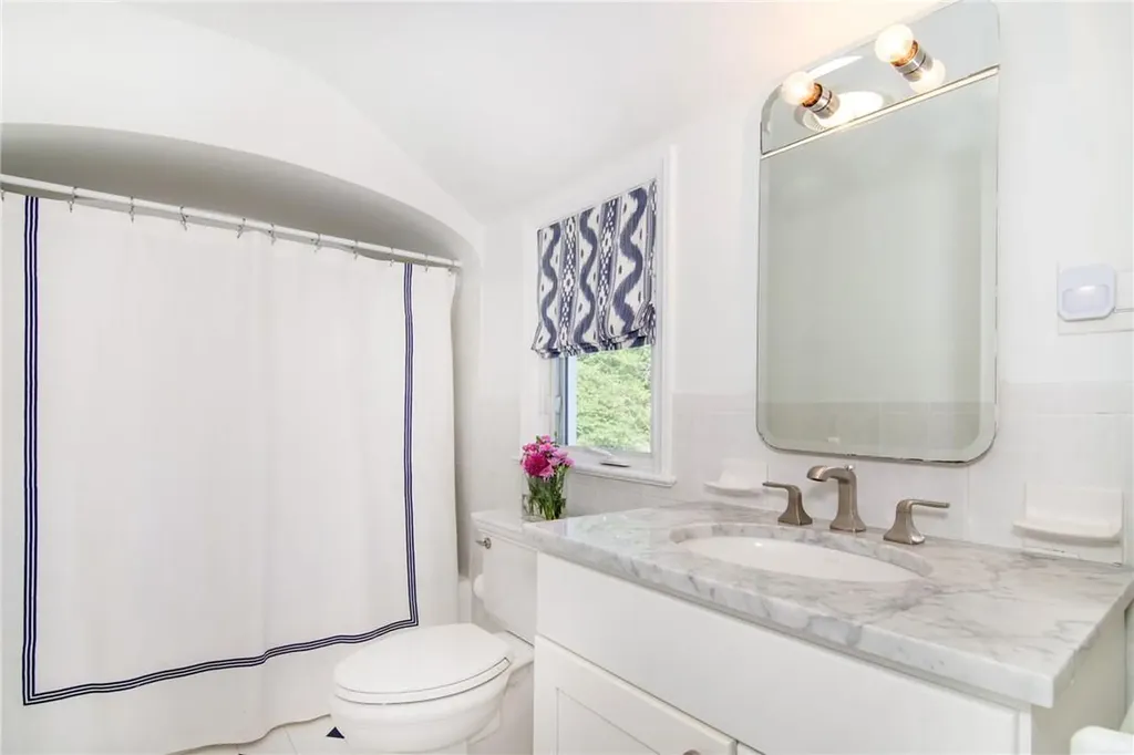 16 Hillside Terrace Irvington NY 10533