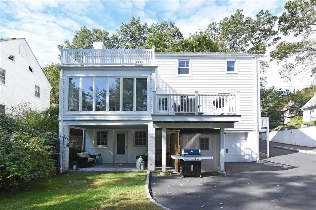 16 Hillside Terrace Irvington NY 10533