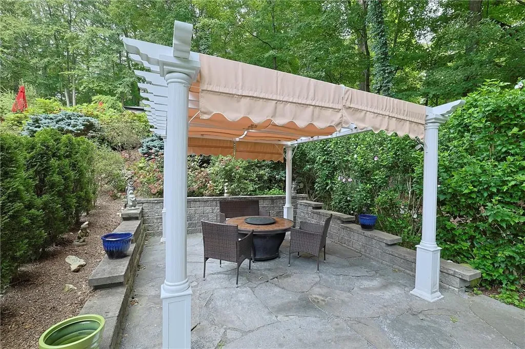 31 Knollwood Lane Cold Spring NY 10516