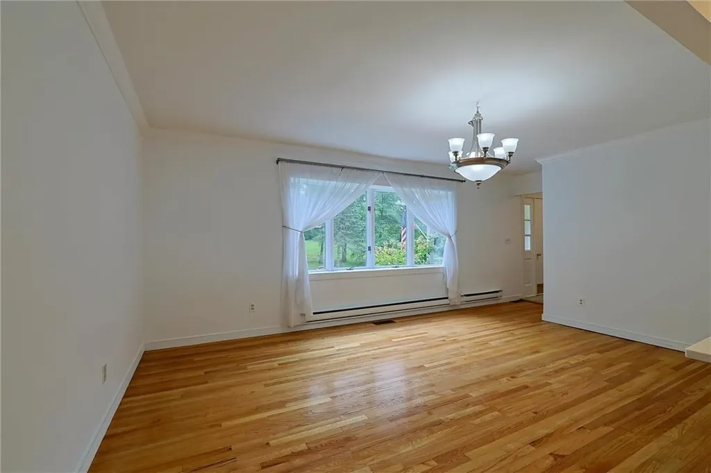 31 Knollwood Lane Cold Spring NY 10516