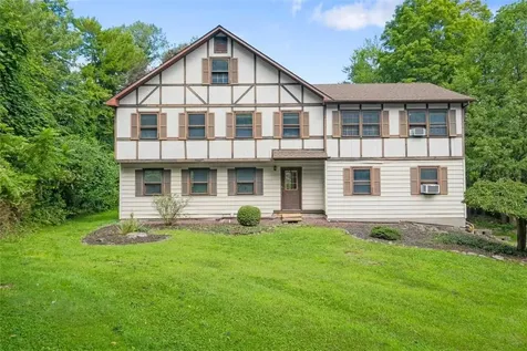 523 Van Wyck Lake Road Hopewell Junction NY 12533