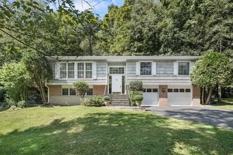 2 Barry Goldwater Drive Carmel NY 10512