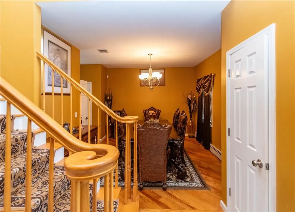 144 Gardnerville Road New Hampton NY 10958