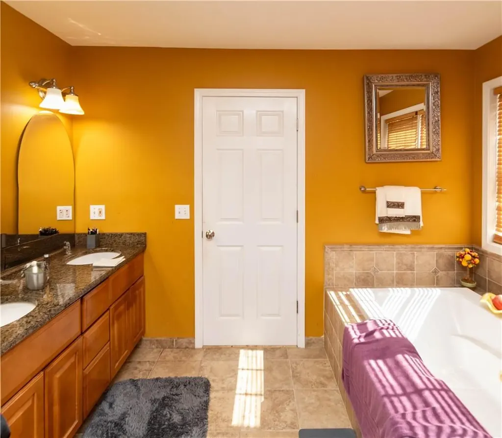 144 Gardnerville Road New Hampton NY 10958