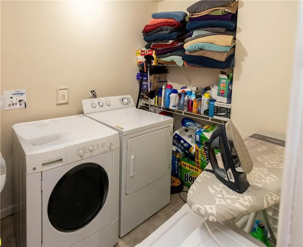 144 Gardnerville Road New Hampton NY 10958
