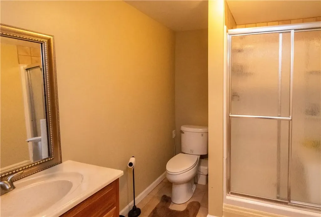 144 Gardnerville Road New Hampton NY 10958