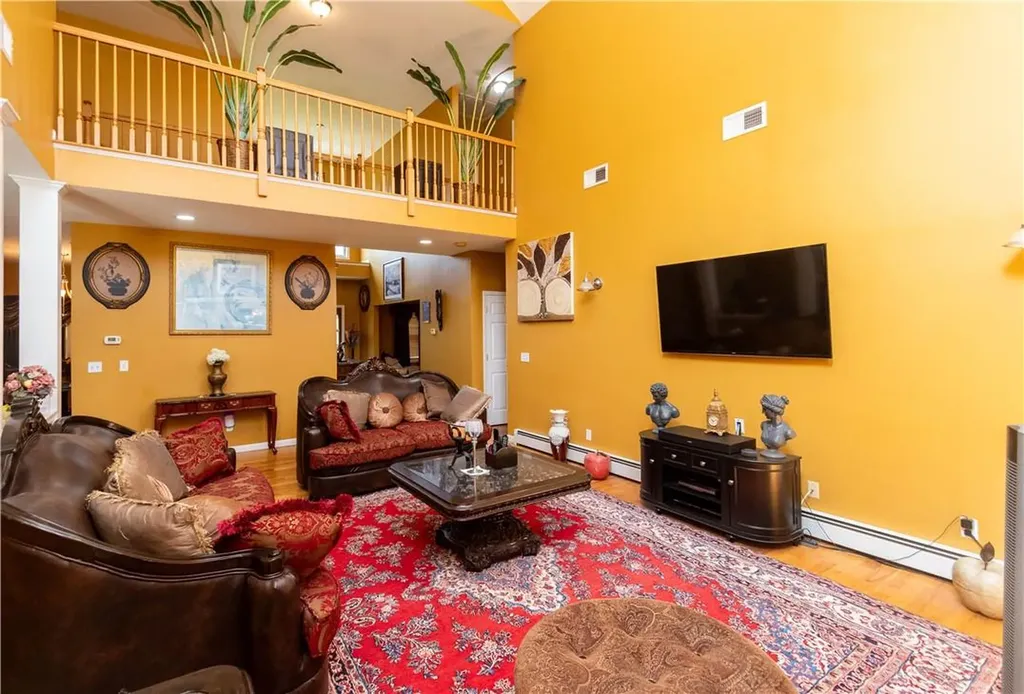 144 Gardnerville Road New Hampton NY 10958