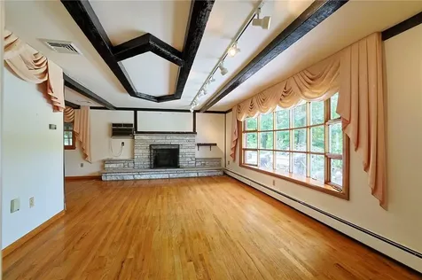 10 Greenwood Drive Beacon NY 12508