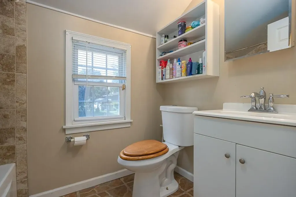 24 Stratton Avenue Middletown NY 10940