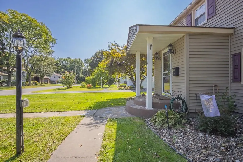 24 Stratton Avenue Middletown NY 10940