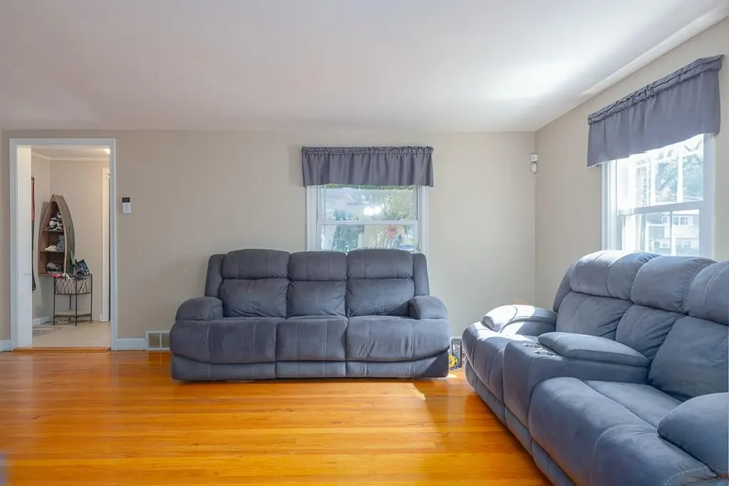 24 Stratton Avenue Middletown NY 10940