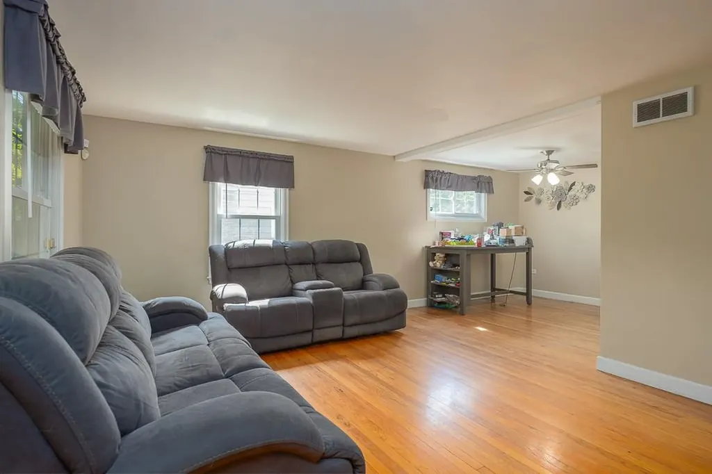 24 Stratton Avenue Middletown NY 10940