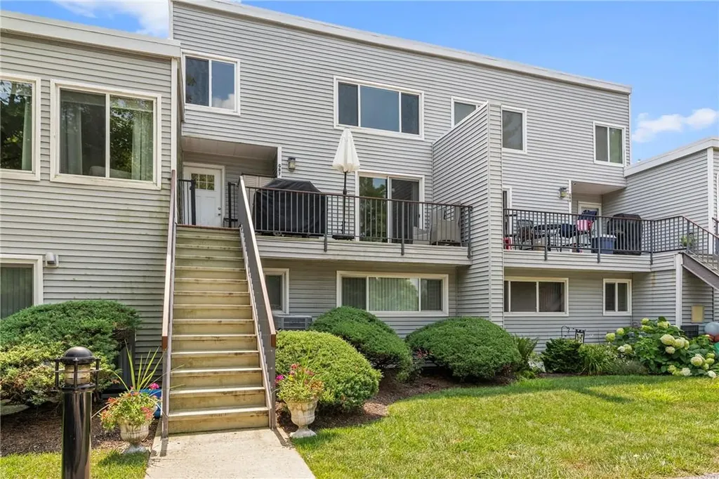 208 Harris Road Bedford Hills NY 10507