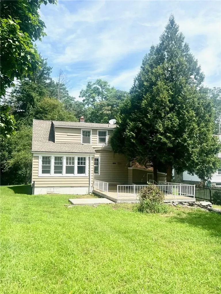 4 Davis Place Hyde Park NY 12538