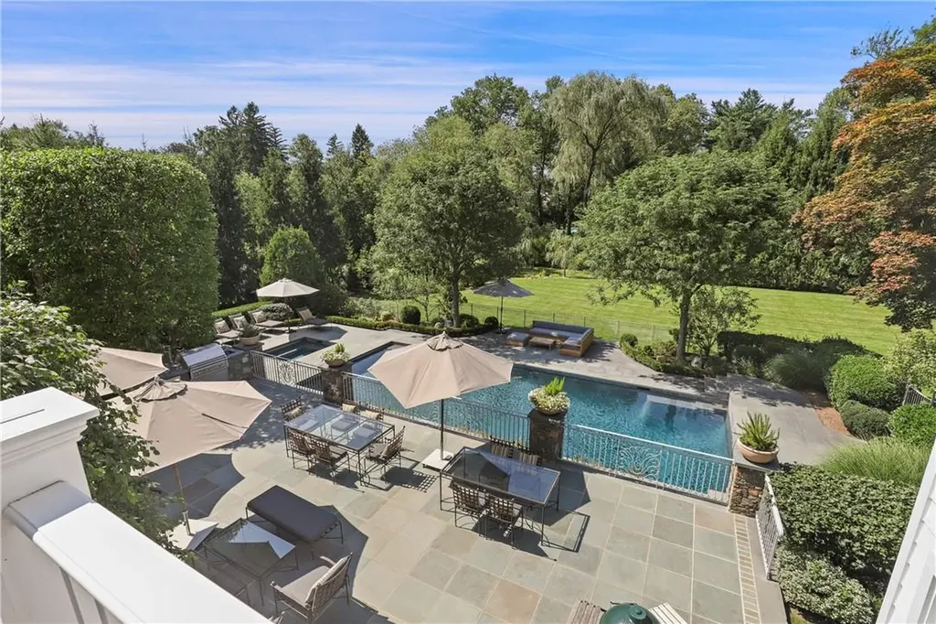 41 Sheldrake Road Scarsdale NY 10583