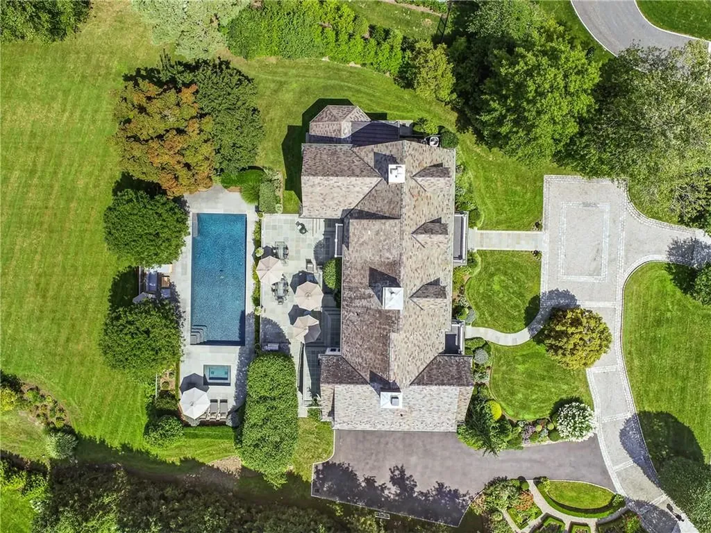 41 Sheldrake Road Scarsdale NY 10583