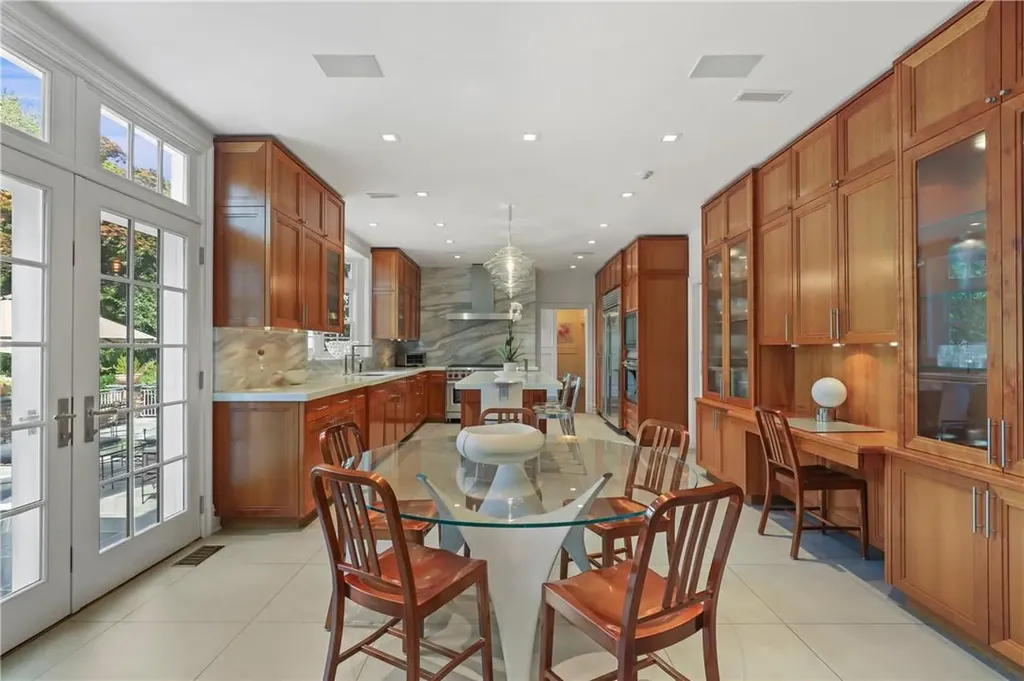 41 Sheldrake Road Scarsdale NY 10583