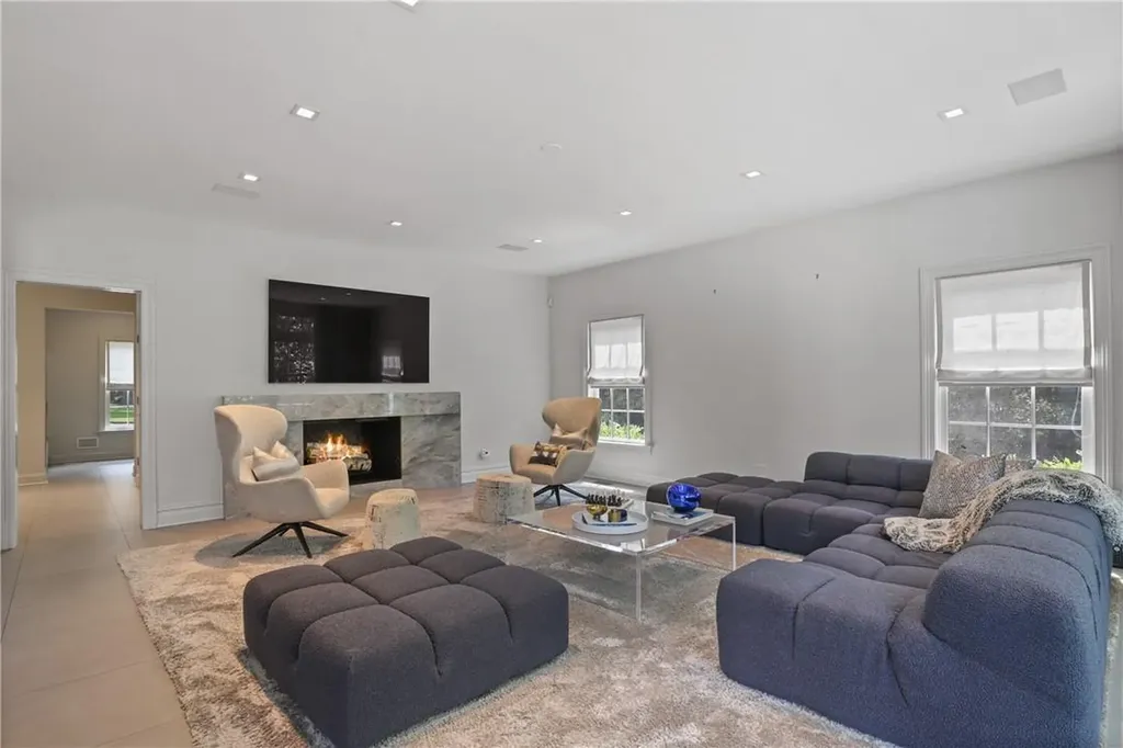 41 Sheldrake Road Scarsdale NY 10583