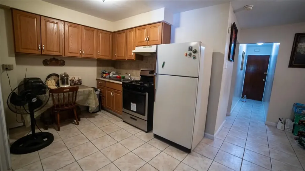 1010 E 233rd Street Bronx NY 10466