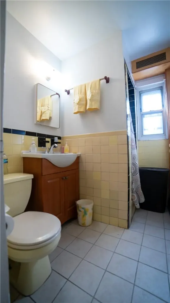 1010 E 233rd Street Bronx NY 10466