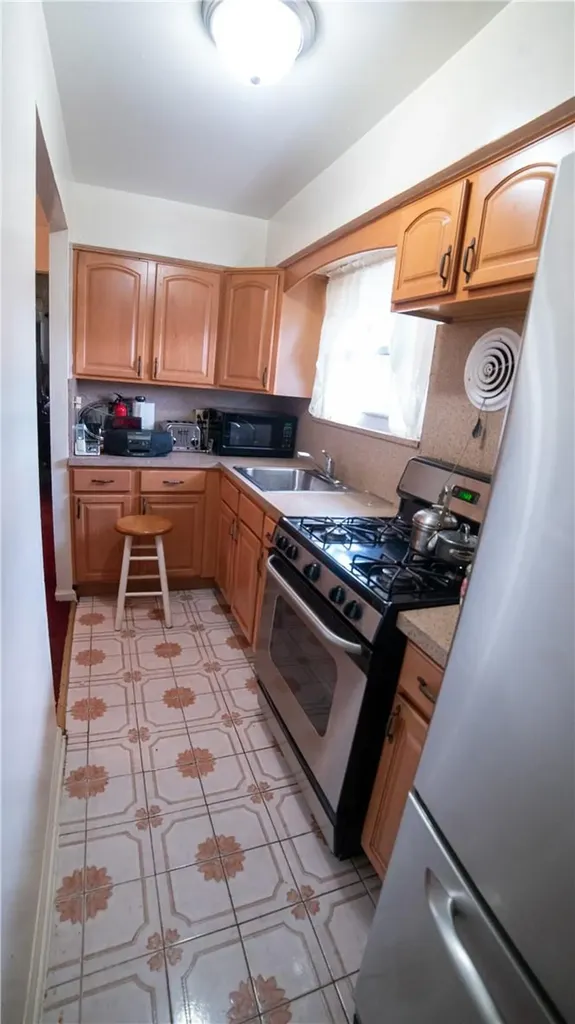 1010 E 233rd Street Bronx NY 10466