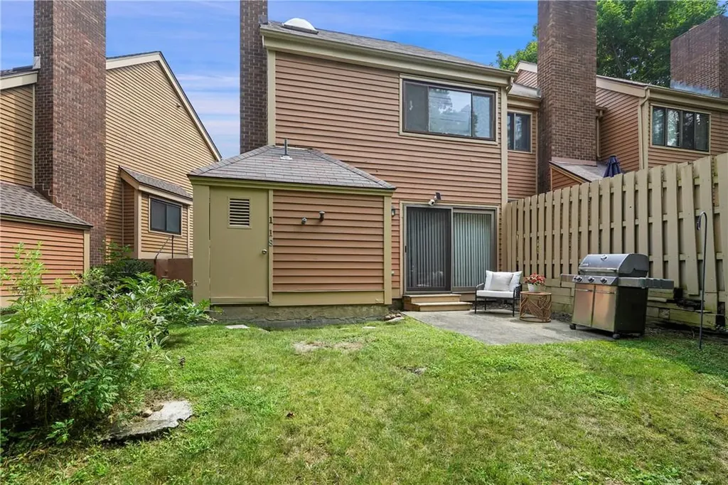 118 Brush Hollow Crescent Rye Brook NY 10573