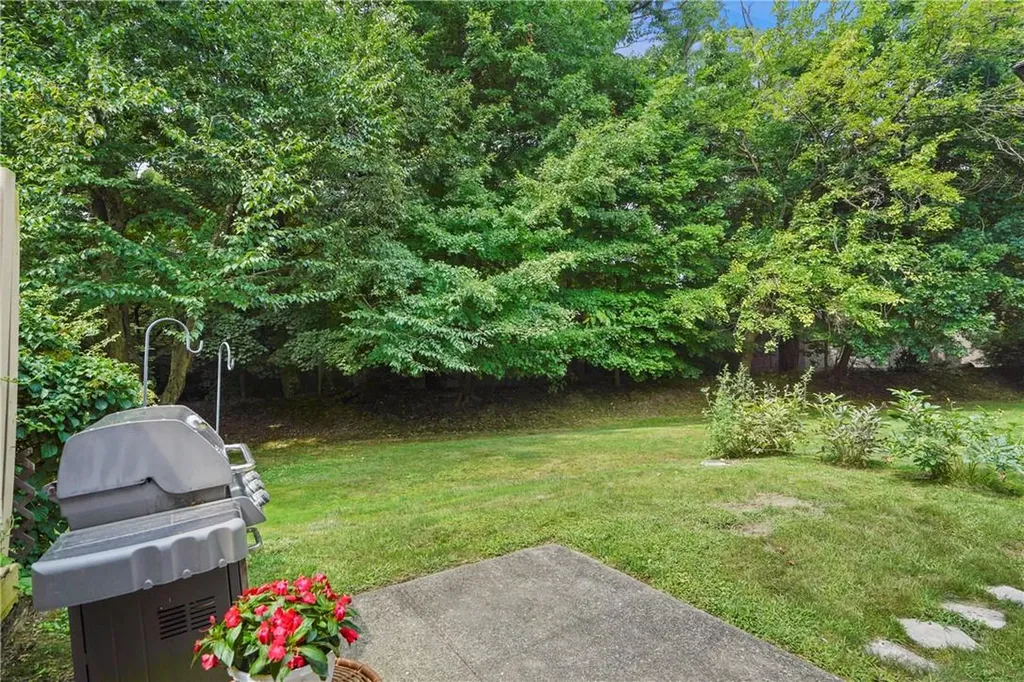 118 Brush Hollow Crescent Rye Brook NY 10573