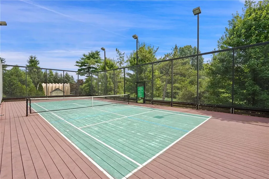 118 Brush Hollow Crescent Rye Brook NY 10573