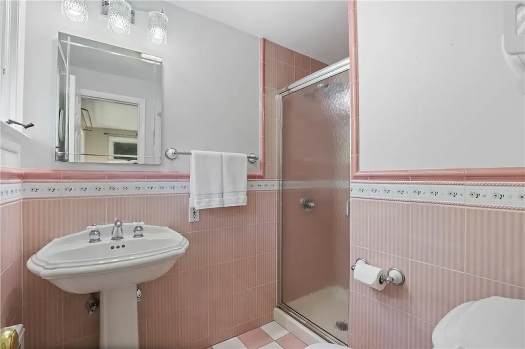 38 The Glen Katonah NY 10536