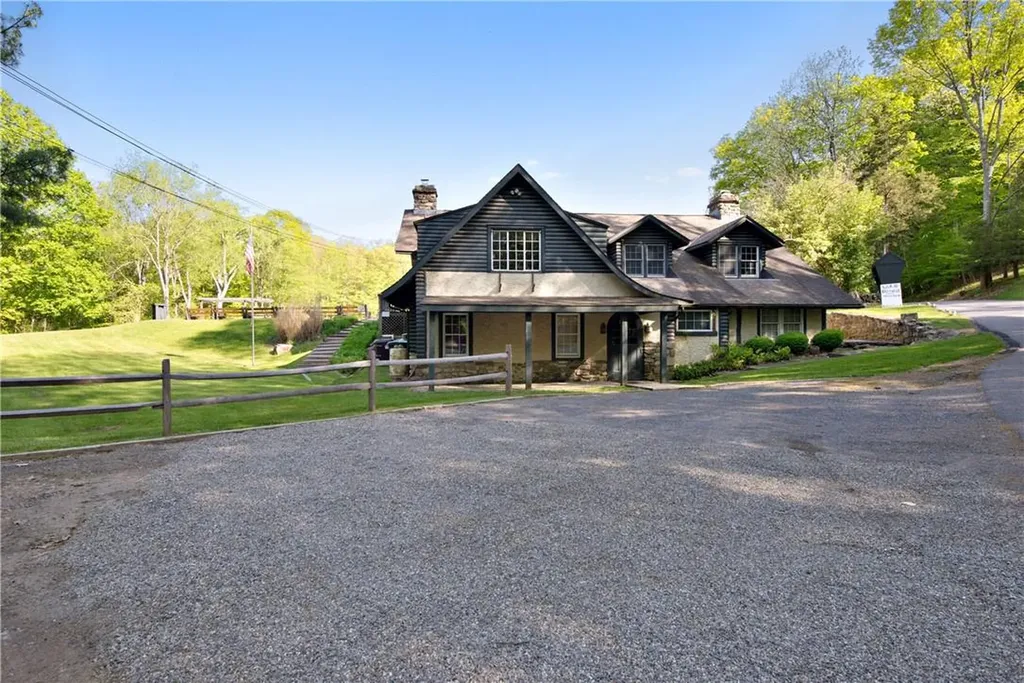 38 The Glen Katonah NY 10536