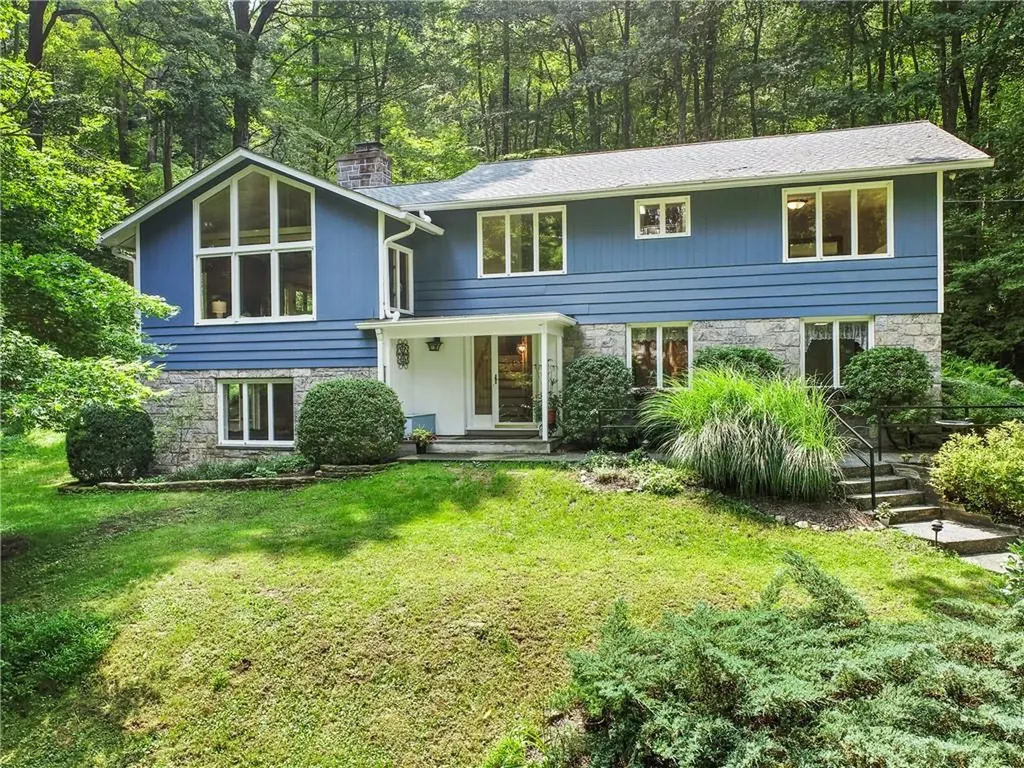 38 The Glen Katonah NY 10536
