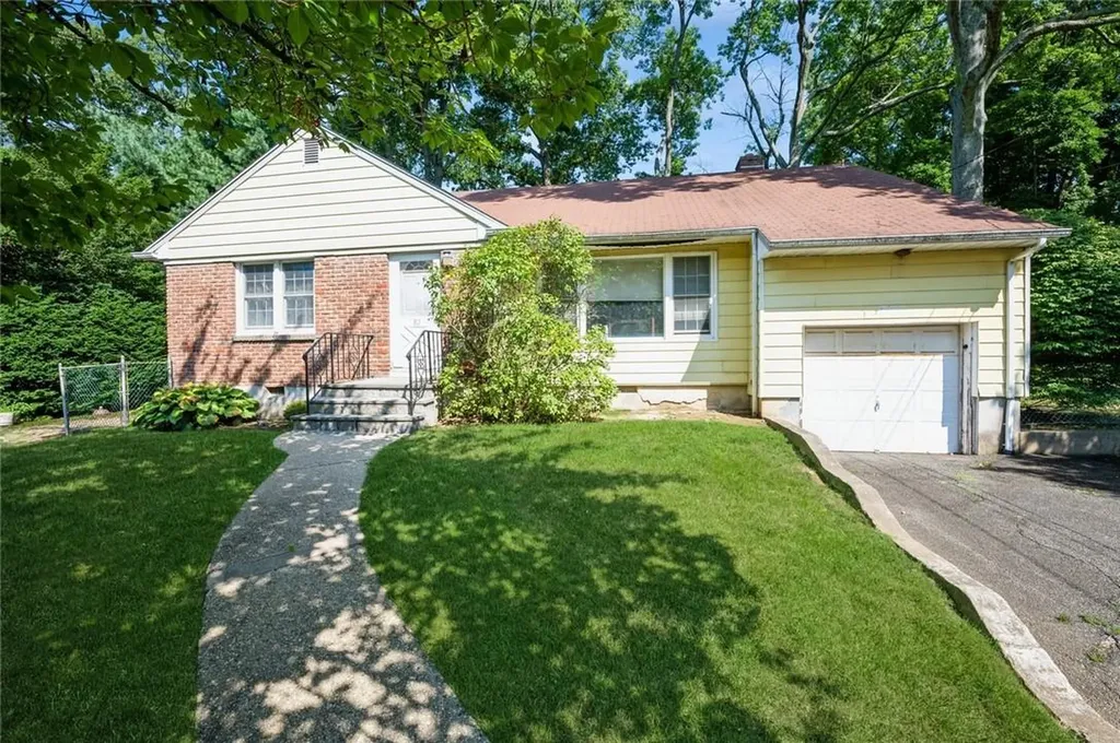 82 Seton Drive New Rochelle NY 10804
