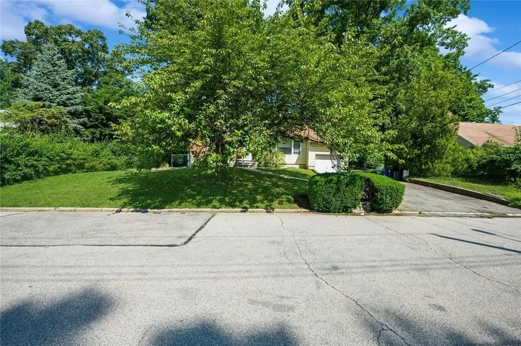 82 Seton Drive New Rochelle NY 10804