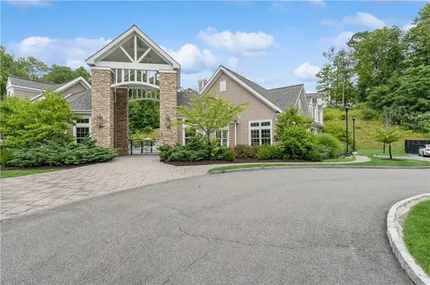 28 Stonehollow Drive Brewster NY 10509