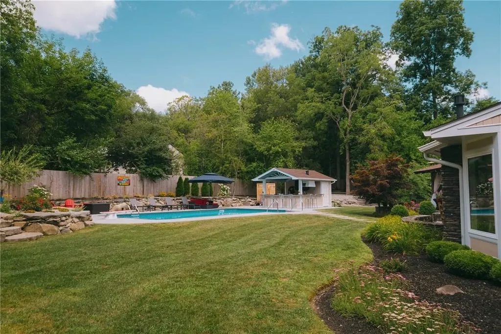 48 Willow Lane New Windsor NY 12553