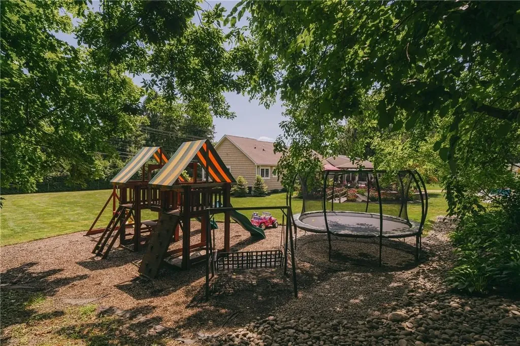 48 Willow Lane New Windsor NY 12553