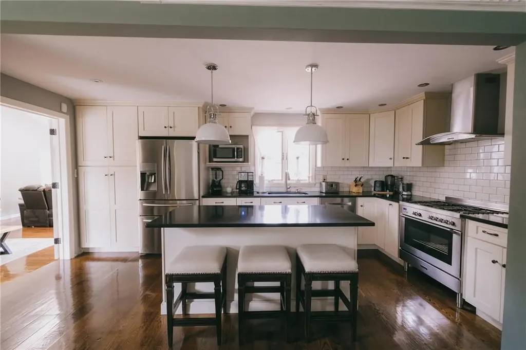 48 Willow Lane New Windsor NY 12553
