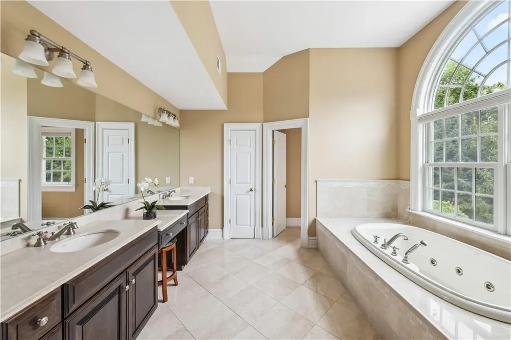 266 Salem Road Pound Ridge NY 10576