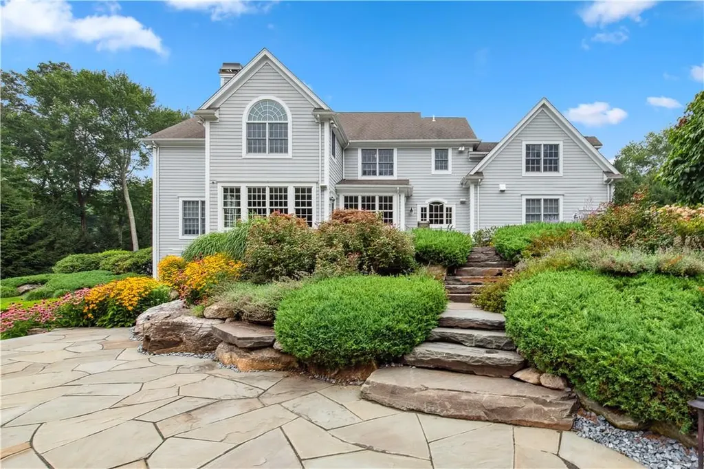 266 Salem Road Pound Ridge NY 10576